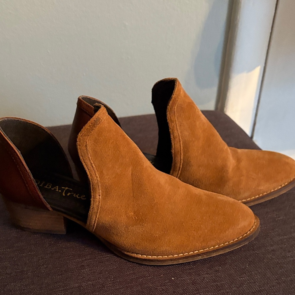 Diba True Tan Suede Shoes - Picture 2 of 6